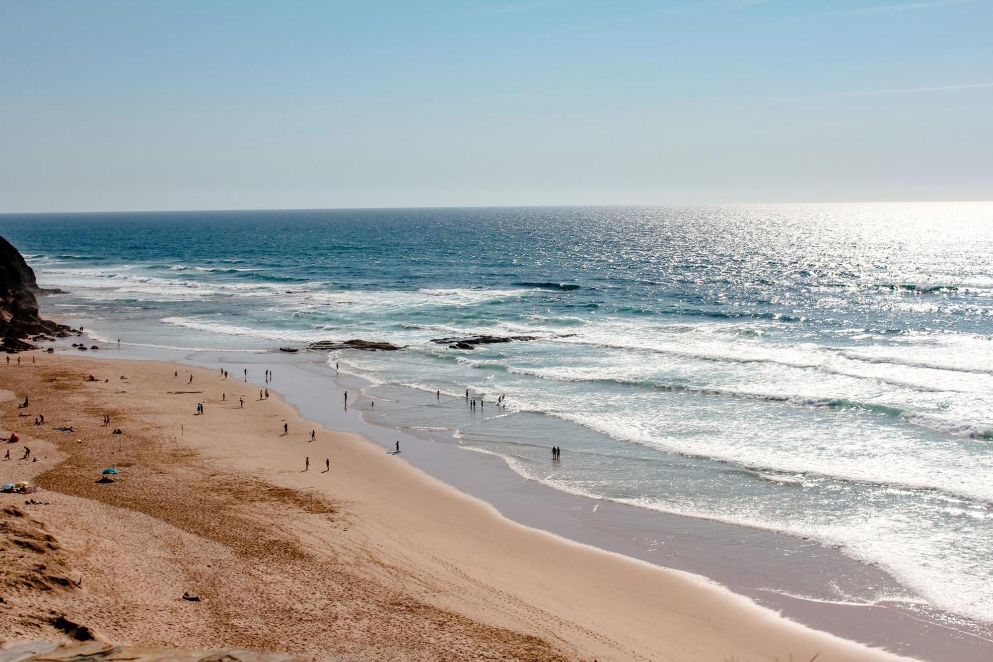 A Gaivota - Walking Distance To Monte Clerigo And Amoreira Beaches Aljezur Exteriör bild